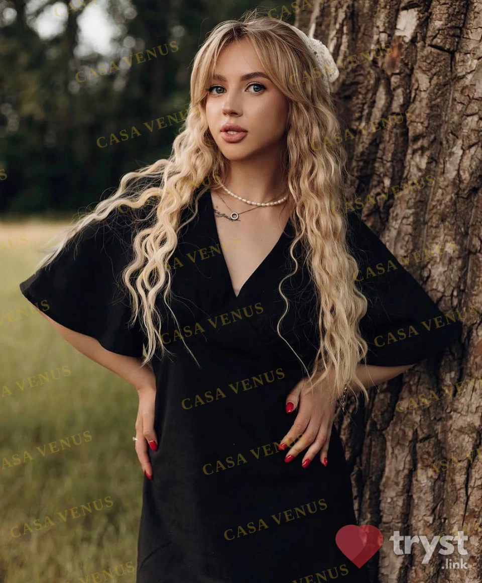 Lina photo 3