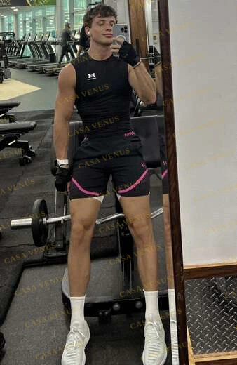 Masseur boy photo 4